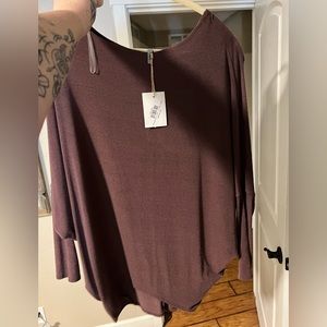 Jolie curve hem 3/4 sleeve top